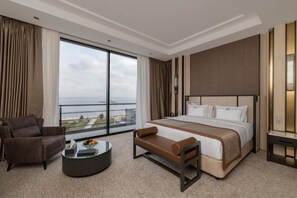 Deluxe Double Room | In-room safe, soundproofing, iron/ironing board, free WiFi - Maison Riviera (Baku)