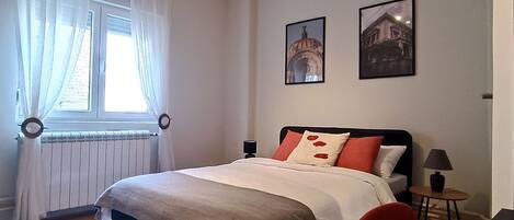 Strygejern/strygebræt, gratis Wi-Fi, sengetøj