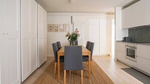 Dining - Apartamento Vargas 73. (Santander)