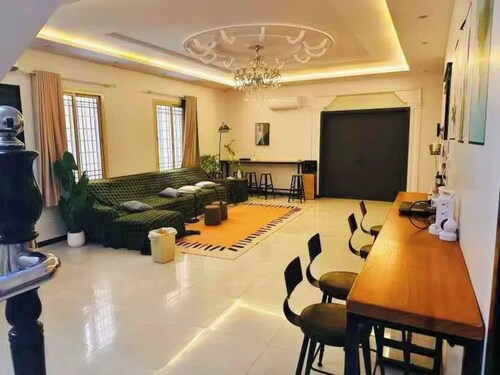 Hasy's House-Ween hotel