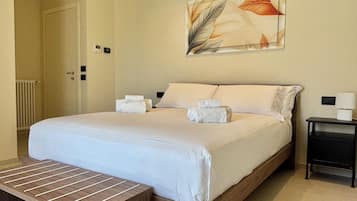 Habitación Deluxe | Caja fuerte, escritorio, espacio para trabajar con un portátil