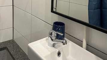 Hair dryer