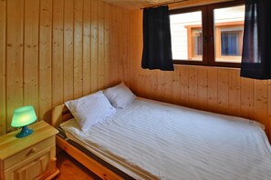 Ferienhaus | 2 Schlafzimmer, individuell eingerichtet, Bettwäsche