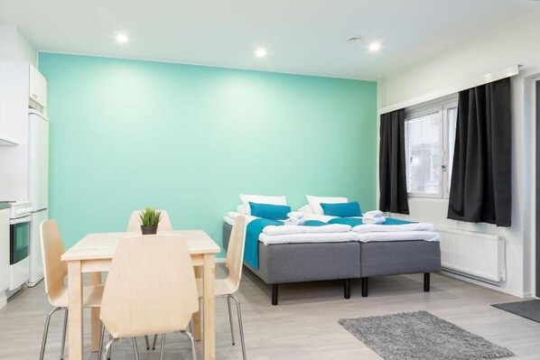 Soundproofing, free WiFi