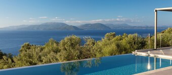 Efxenia Villas-Villa Luna