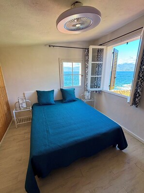 1 bedroom, travel cot, WiFi, bed sheets - Seaside duplex for 6 people  (Calcatoggio)