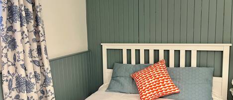 1 habitación, cuna de viaje, wifi y ropa de cama