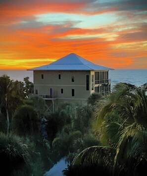 Exterior - Gypsy Wind: Gulf-Front w/ Heated Pool, Hot Tub & Golf Carts (North Captiva)
