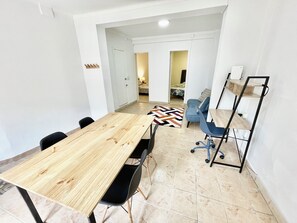 Basic Apartment | Dining room