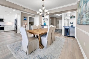 Apartment, Mehrere Betten (Hidden Dunes 801) | Speisen