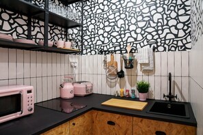 冰箱、微波炉、洗碗机、茶具/咖啡用具