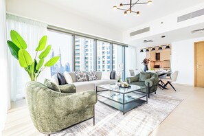 TV, offices - Premium 3BR + Burj Khalifa and Fountain Views (Dubai)