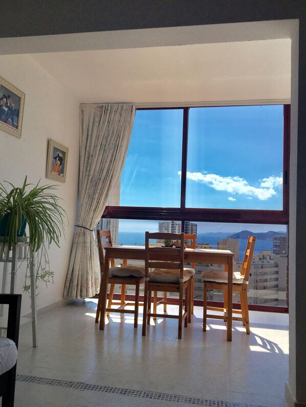Dining - Refurbished apartment at Rincón de Loix (Benidorm)