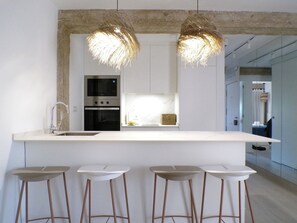 Fridge, microwave, oven, dishwasher