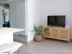 Interior - Fully refurbished apartment in Playa Poniente (Benidorm)