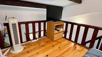 1 bedroom, iron/ironing board, bed sheets