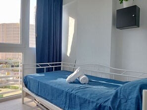 2 habitaciones, tabla de planchar con plancha y wifi gratis 