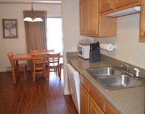 Microwave, oven, stovetop, dishwasher
