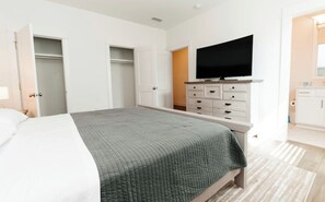 4 camere, ferro/asse da stiro, culla da viaggio, Wi-Fi gratuito