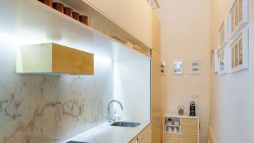 Superior Studio | Private kitchen | Espresso maker, coffee/tea maker