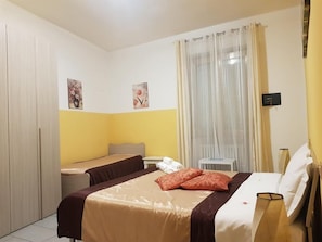 2 bedrooms, bed sheets