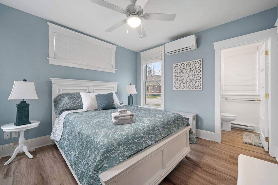 2 bedrooms, iron/ironing board, travel cot, WiFi