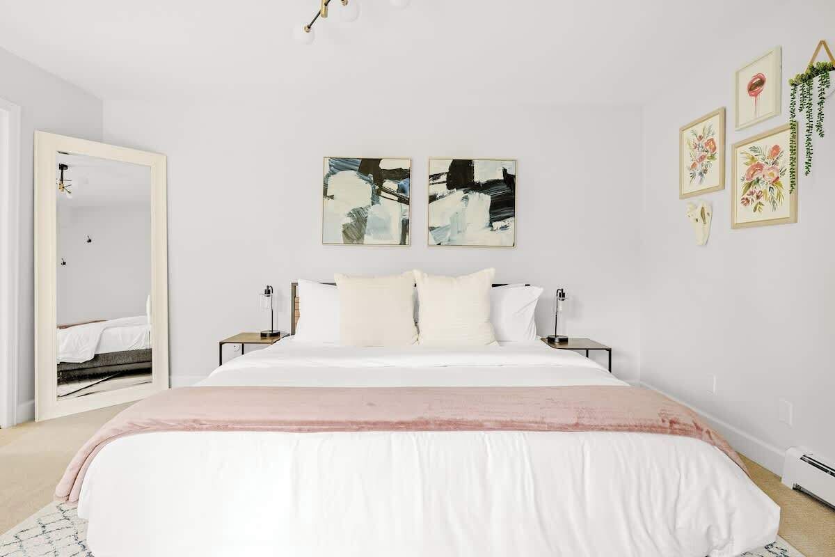 2 chambres, fer et planche à repasser, Wi-Fi, draps fournis