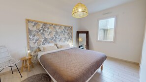 3 bedrooms, iron/ironing board, WiFi