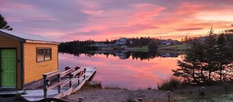 Bermuda Waterfront: Ultimate Lakehouse Experience