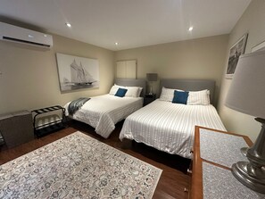 4 habitaciones, tabla de planchar con plancha, cuna de viaje y wifi 
