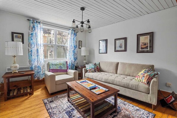 TV - Colorful Charm: Jellybean 3BR House In St. John's (St. John's)