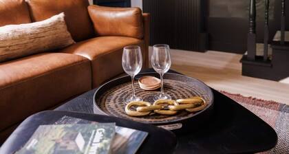 Quidi Vidi Tides: 1BR Walk To QV Attractions