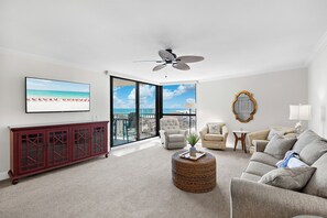 TV - Mainsail 471 - Gulf Front Condo, Community Pool, Hot Tub, Free Beach Service! (Miramar Beach)