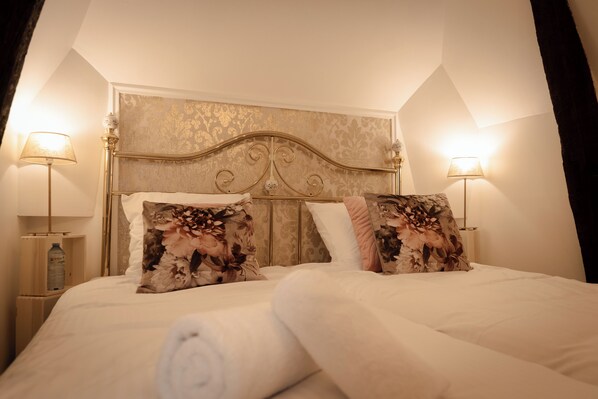 2 soverom, strykejern/-brett, wi-fi og sengetøy