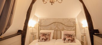 2 double rooms Camille CLAUDEL and Niki de SAINT PHALLE