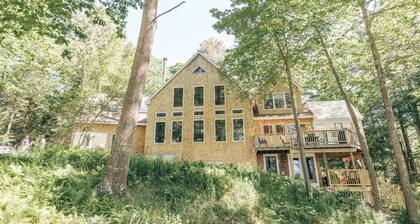 Waterfront 2 Bedroom Apartment