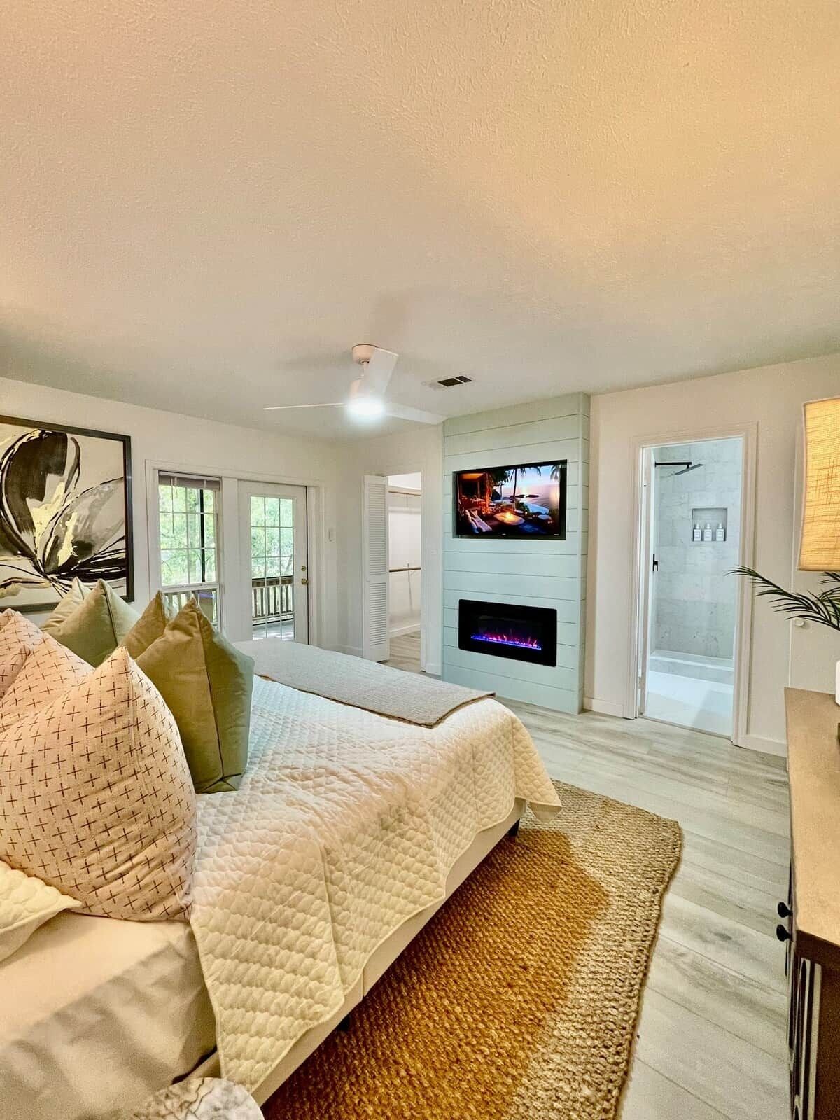 2 habitaciones, tabla de planchar con plancha, wifi y ropa de cama 