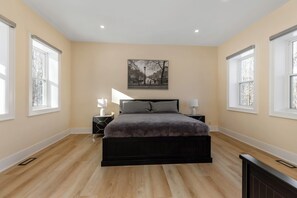 7 habitaciones, escritorio, wifi y ropa de cama 