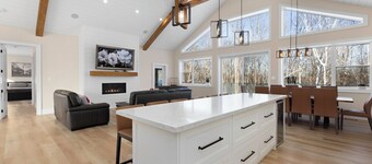 Luxurious Muskoka Retreat w/ hot tub, sauna on a private 24 acre lot.