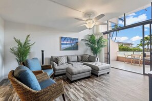 Smart TV, ping pong - Partial Oceanview 2bed condo, across st from ocean (Napili-Honokowai)