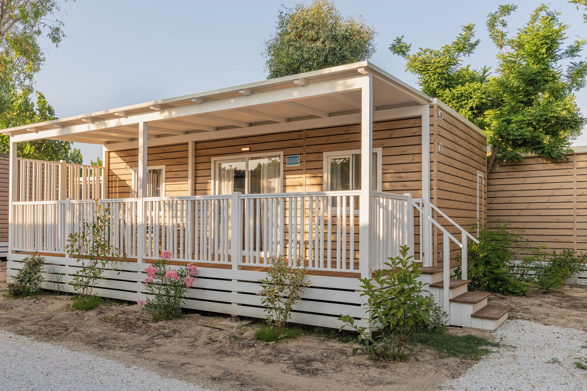 Superior-asuntovaunu | Terassi/patio