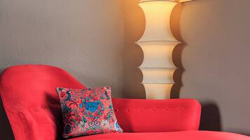 Télévision, livres, chaßne hi-fi