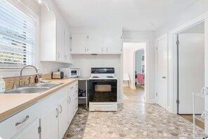 Microwave, oven, stovetop, dishwasher