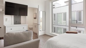 Schreibtisch, Bügeleisen/Bügelbrett, WLAN, Bettwäsche