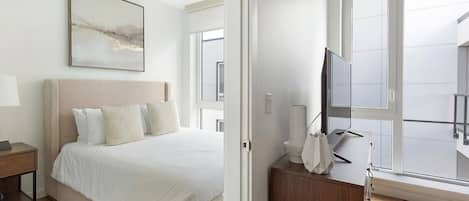 1 bedroom, desk, iron/ironing board, Internet