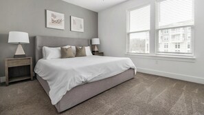 2 chambres, bureau, fer et planche à repasser, Wi-Fi