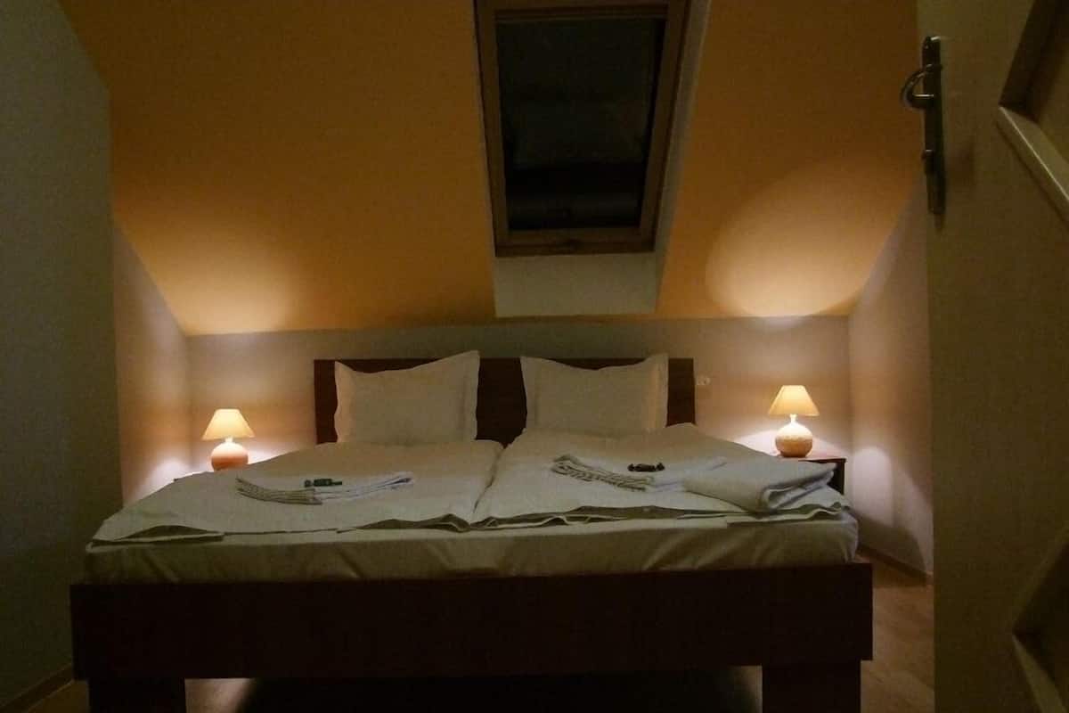 Desk, blackout curtains, free WiFi