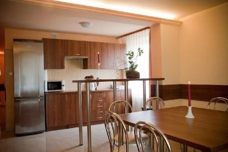 Shared fridge, microwave. Pokoje Gościnne Warneńczyka 85A