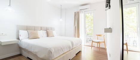 تجهيزات عازلة للصوت وواي فاي مجانًا وملاءات أسرّة