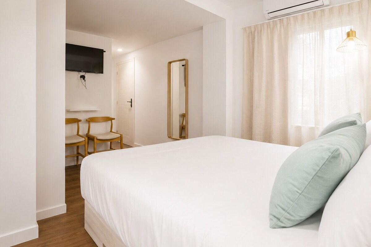 Standard Double or Twin Room | Soundproofing, free WiFi, bed sheets